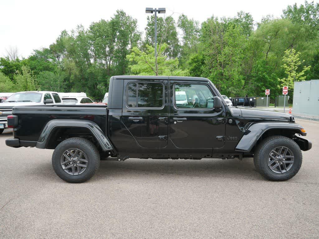 new 2025 Jeep Gladiator car, priced at $50,500