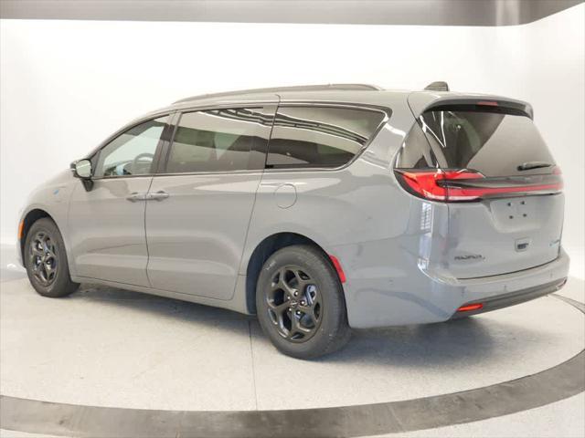 new 2025 Chrysler Pacifica Hybrid car, priced at $54,989