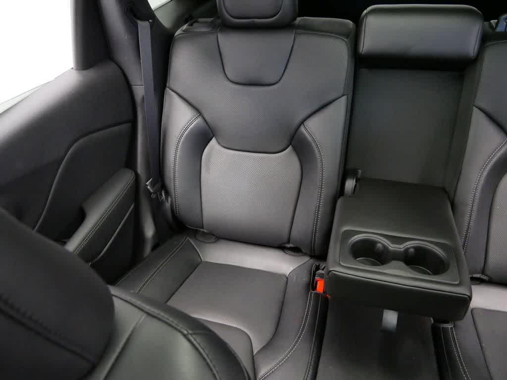 used 2022 Jeep Cherokee car, priced at $25,991