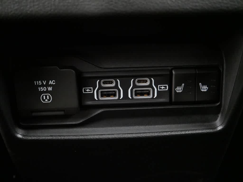 new 2025 Jeep Grand Cherokee car, priced at $44,208