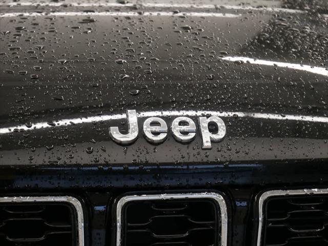used 2023 Jeep Grand Cherokee car, priced at $34,464