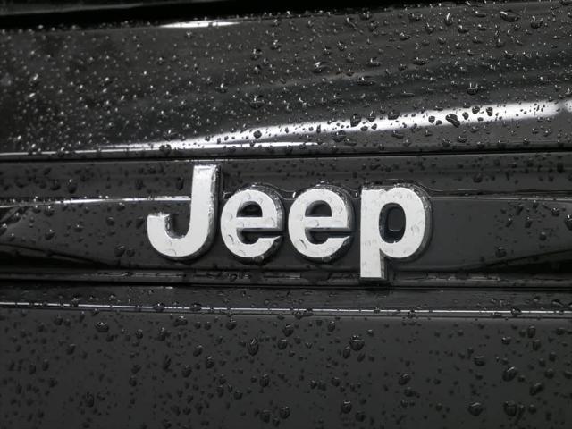 used 2023 Jeep Grand Cherokee car, priced at $34,464