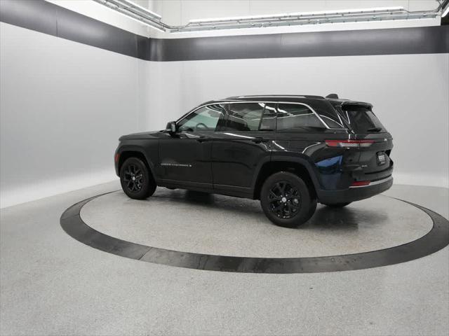 used 2023 Jeep Grand Cherokee car, priced at $34,464