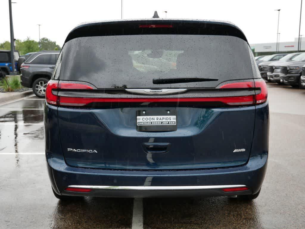 new 2025 Chrysler Pacifica car, priced at $45,600