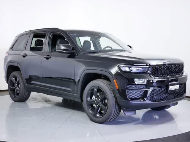 new 2024 Jeep Grand Cherokee car, priced at $46,450