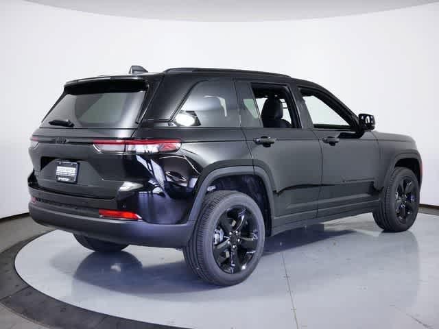 new 2024 Jeep Grand Cherokee car, priced at $46,450