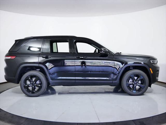 new 2024 Jeep Grand Cherokee car, priced at $45,779