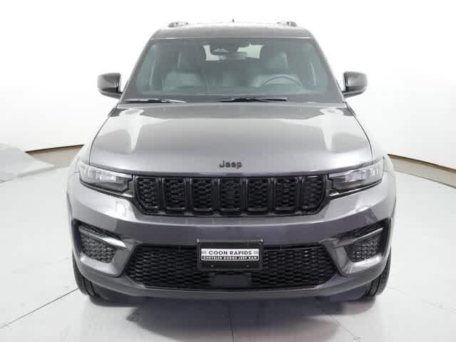 new 2024 Jeep Grand Cherokee car, priced at $45,901