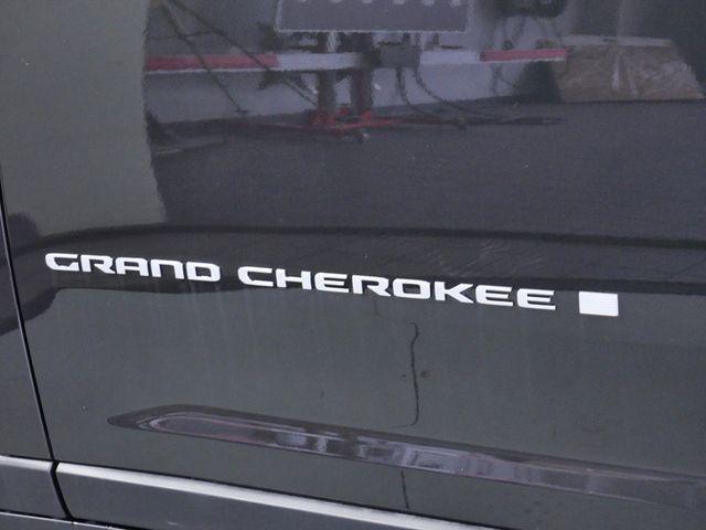 new 2024 Jeep Grand Cherokee car, priced at $39,492