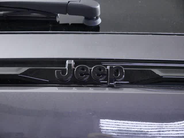 new 2024 Jeep Grand Cherokee car, priced at $43,749