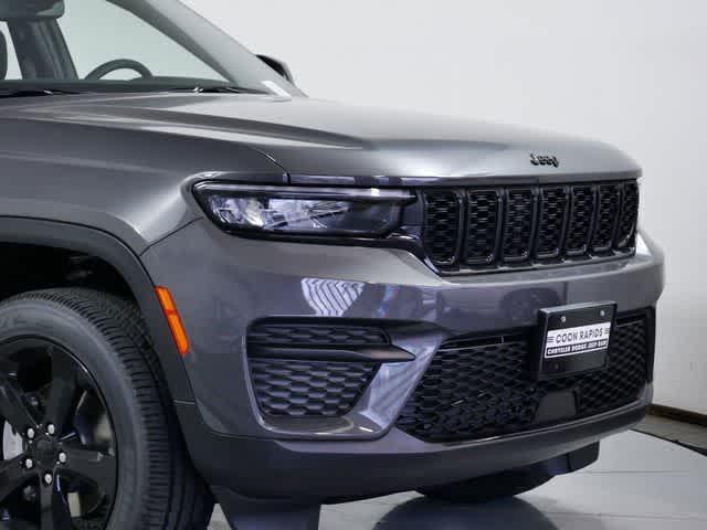 new 2024 Jeep Grand Cherokee car, priced at $43,749