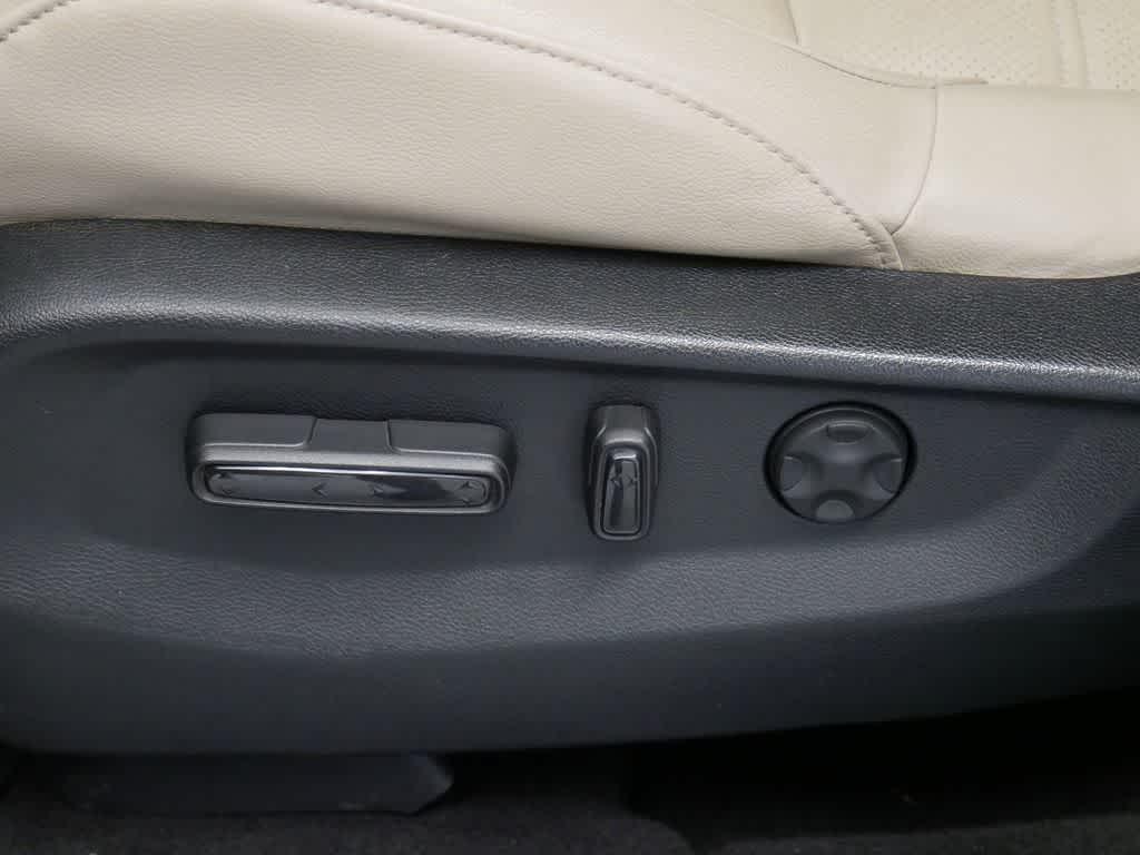 used 2017 Honda CR-V car, priced at $19,200