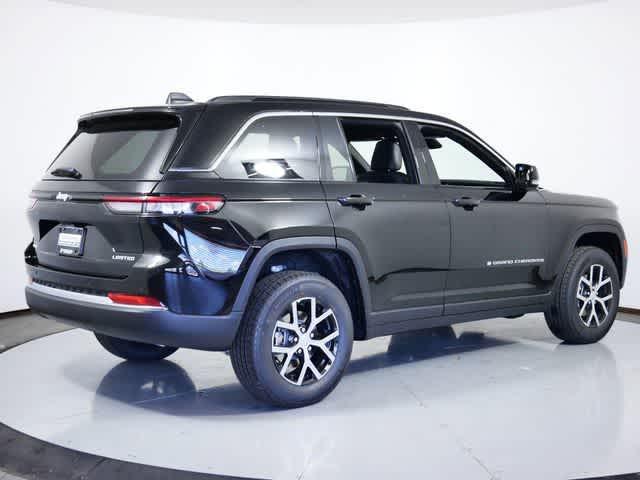 new 2025 Jeep Grand Cherokee car, priced at $46,632