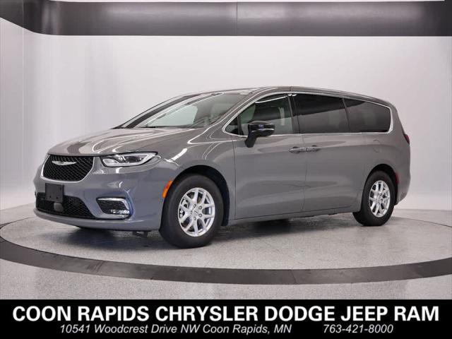 new 2025 Chrysler Pacifica car, priced at $47,587