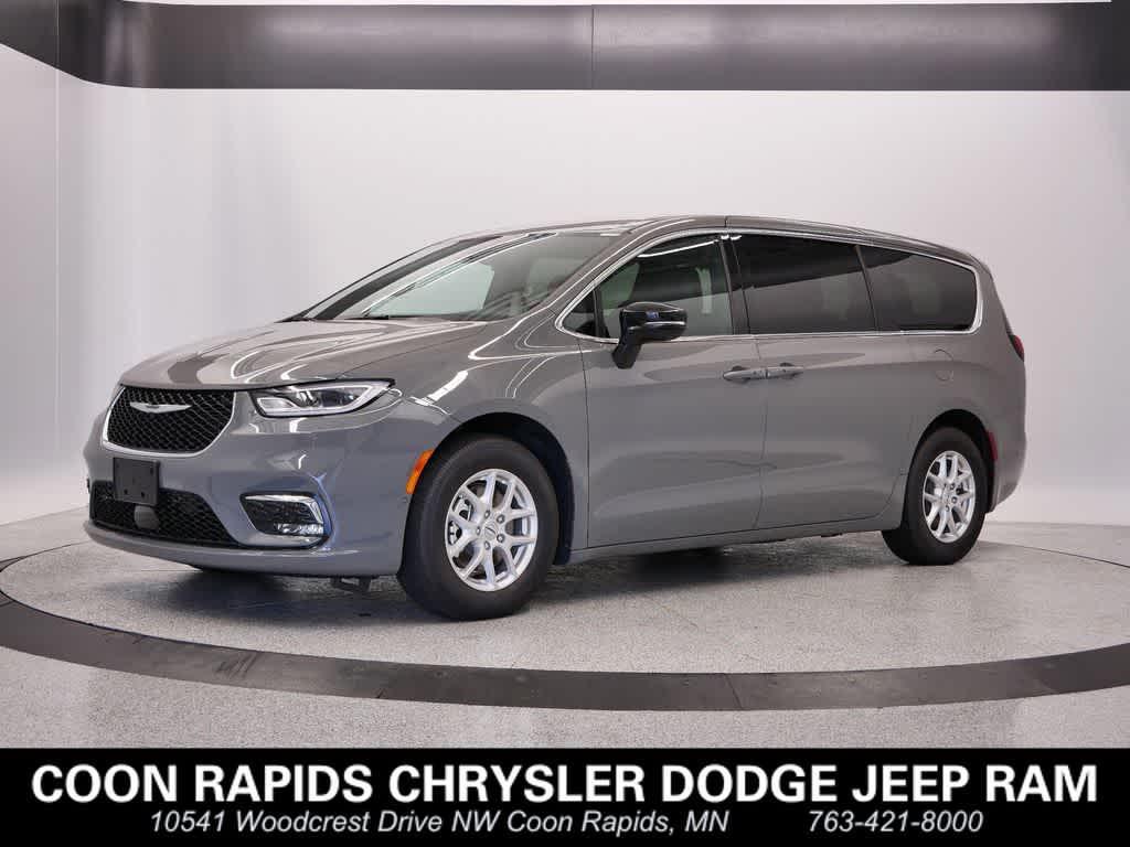new 2025 Chrysler Pacifica car, priced at $47,587