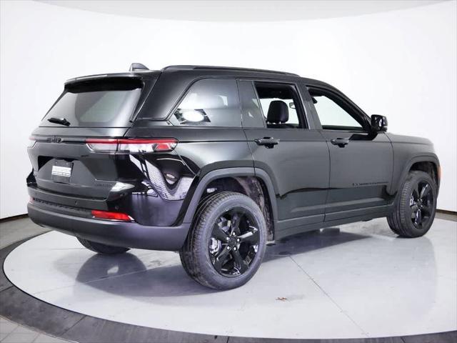 new 2025 Jeep Grand Cherokee car, priced at $51,000