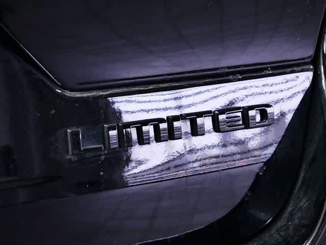 new 2025 Jeep Grand Cherokee car, priced at $51,000