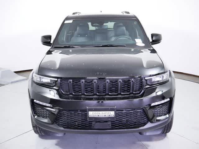 new 2025 Jeep Grand Cherokee car, priced at $51,000