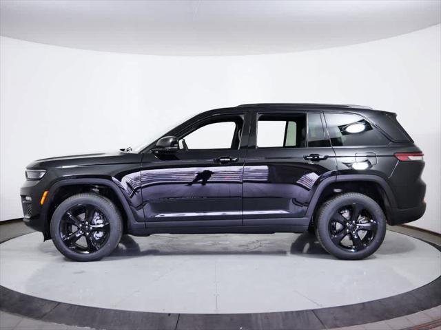 new 2025 Jeep Grand Cherokee car, priced at $51,000