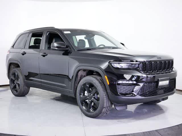 new 2025 Jeep Grand Cherokee car, priced at $51,000