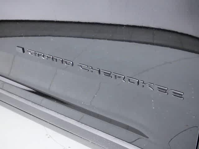 new 2025 Jeep Grand Cherokee car, priced at $51,000