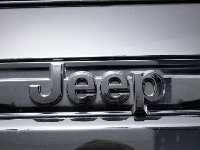 new 2025 Jeep Grand Cherokee car, priced at $51,000