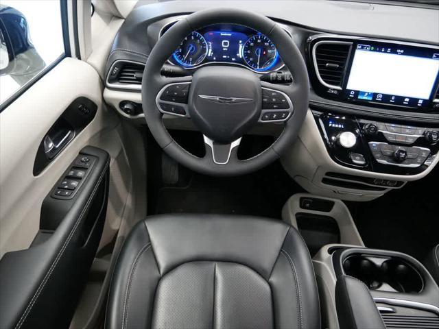 used 2024 Chrysler Pacifica car, priced at $37,796