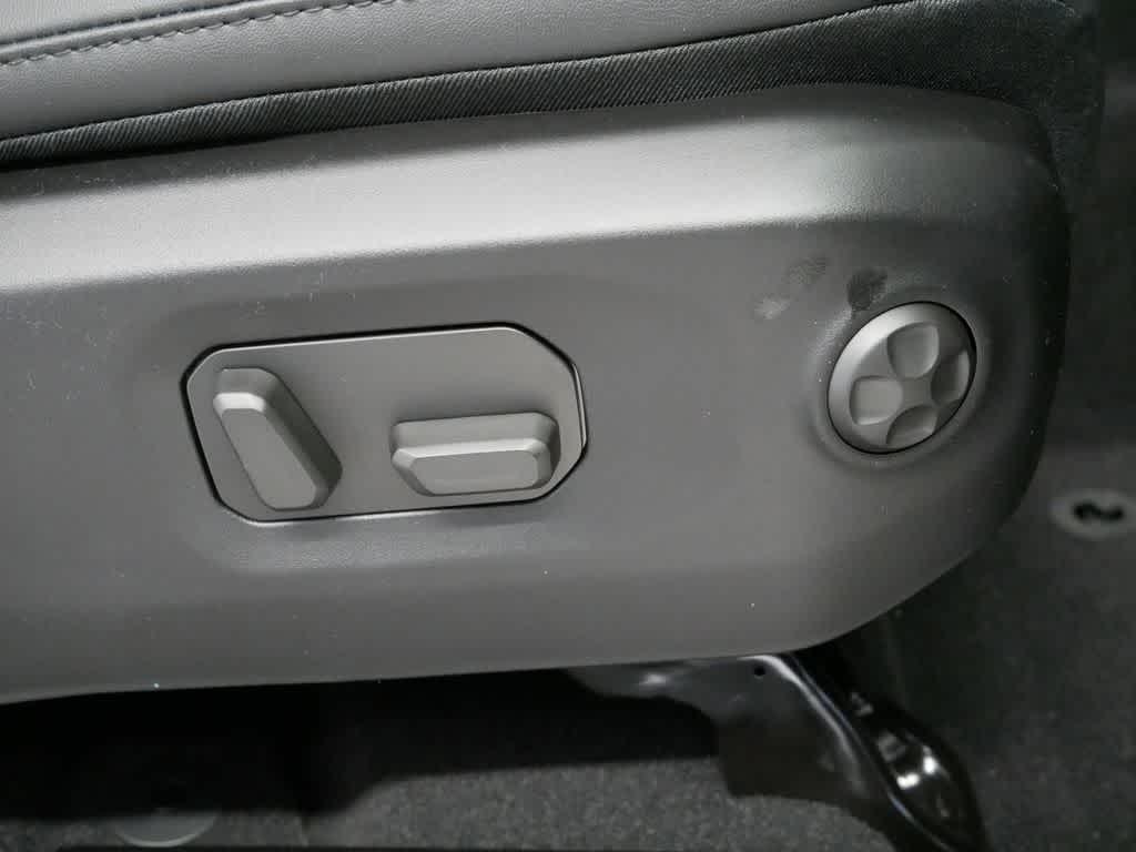 new 2025 Jeep Wrangler car, priced at $99,998