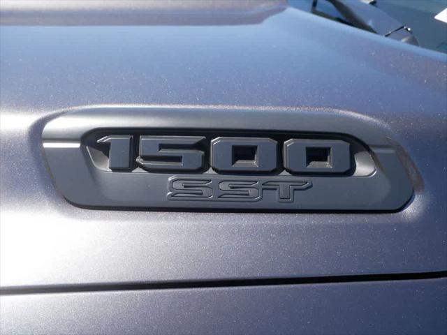 new 2025 Ram 1500 car, priced at $60,200