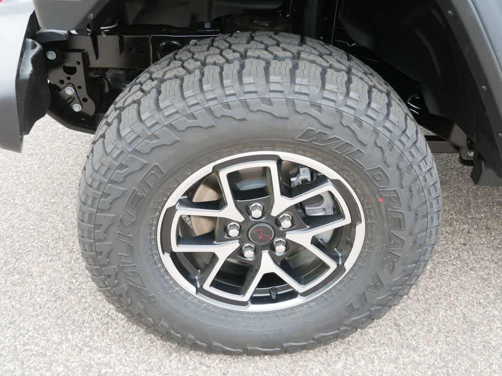 new 2025 Jeep Gladiator car, priced at $56,879
