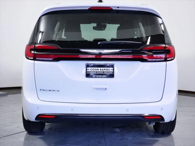 new 2024 Chrysler Pacifica car, priced at $34,591
