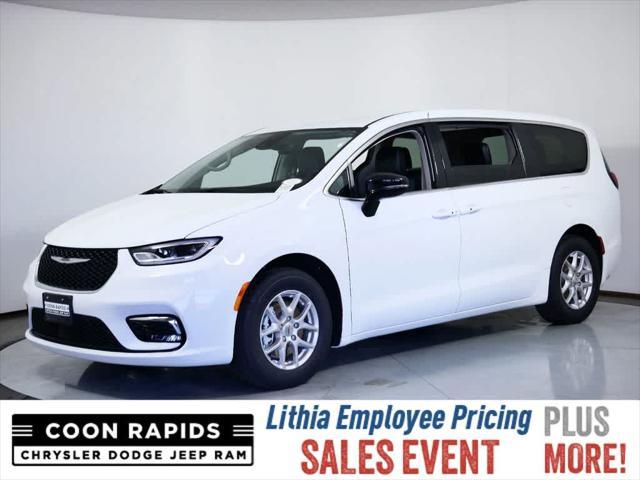 new 2024 Chrysler Pacifica car, priced at $34,591