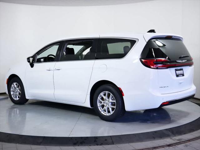 new 2024 Chrysler Pacifica car, priced at $34,591