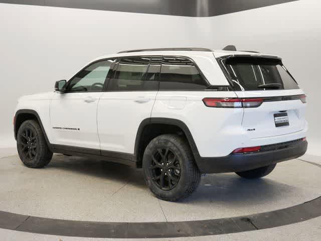 new 2025 Jeep Grand Cherokee car, priced at $44,143