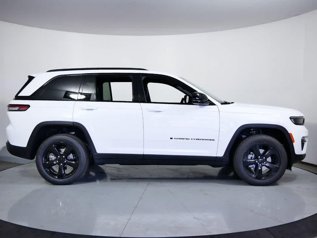 new 2025 Jeep Grand Cherokee car, priced at $49,260