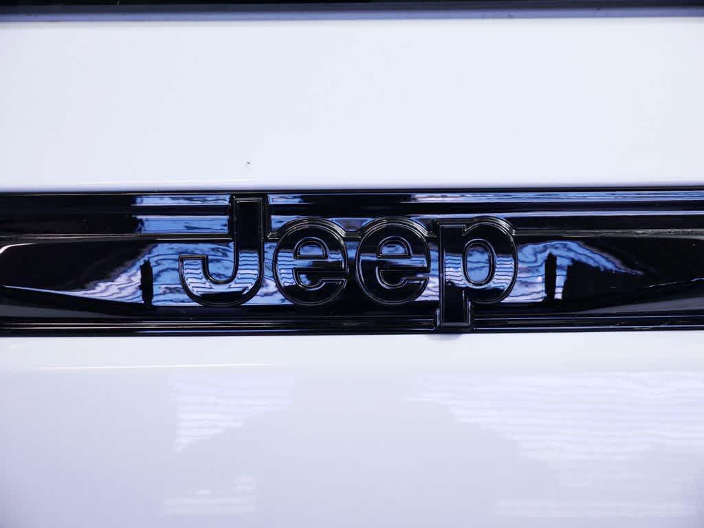 new 2025 Jeep Grand Cherokee car, priced at $49,260