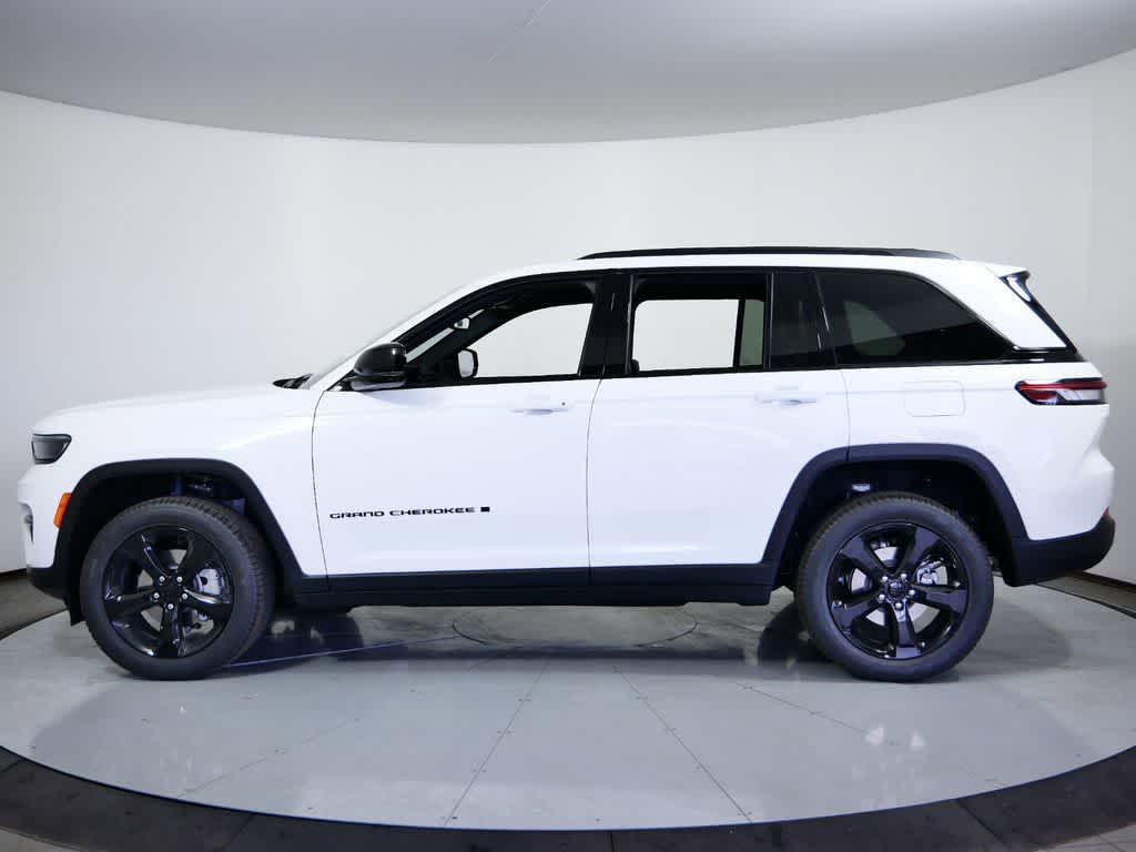 new 2025 Jeep Grand Cherokee car, priced at $49,260