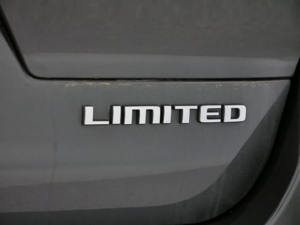 used 2022 Jeep Grand Cherokee L car, priced at $31,930
