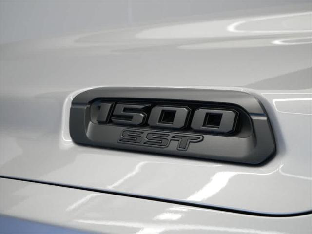 new 2025 Ram 1500 car, priced at $59,981