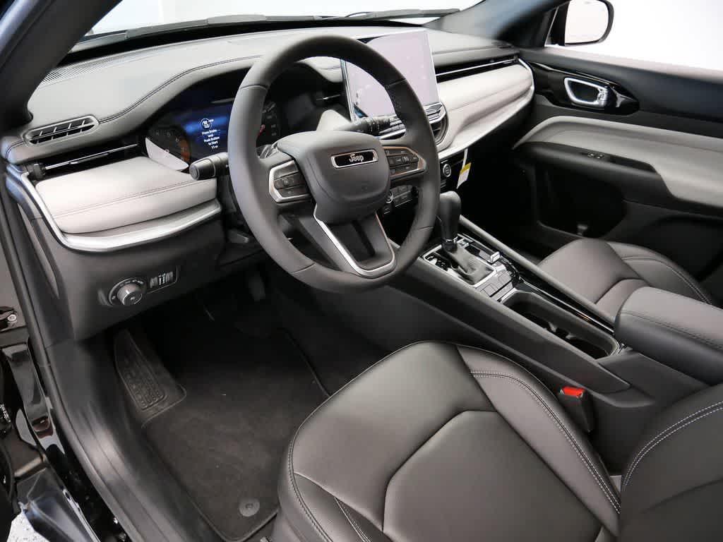 new 2025 Jeep Compass car, priced at $32,835