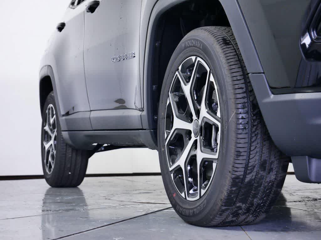 new 2025 Jeep Compass car, priced at $32,498