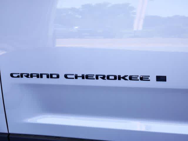 new 2024 Jeep Grand Cherokee car, priced at $47,262