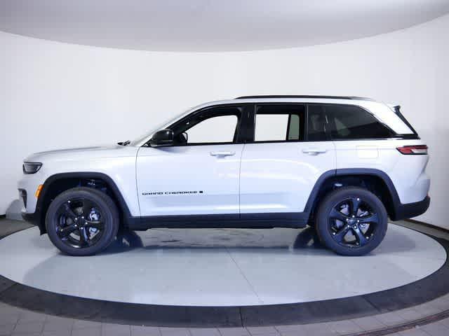 new 2024 Jeep Grand Cherokee car, priced at $47,262