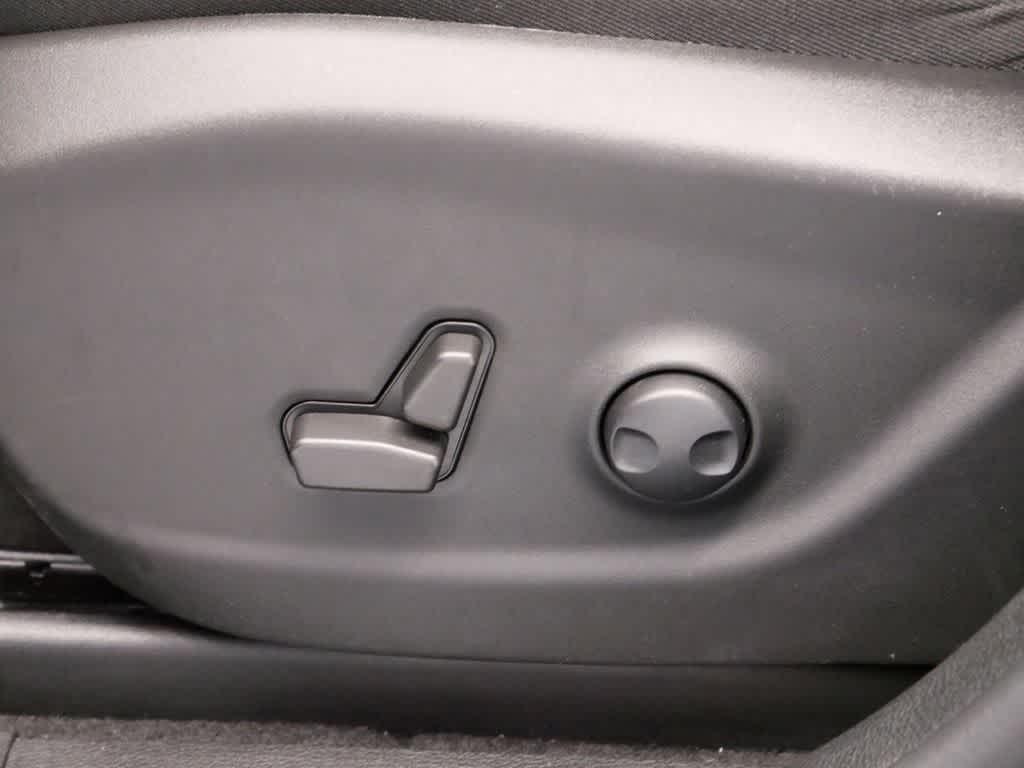 used 2022 Jeep Cherokee car, priced at $23,860