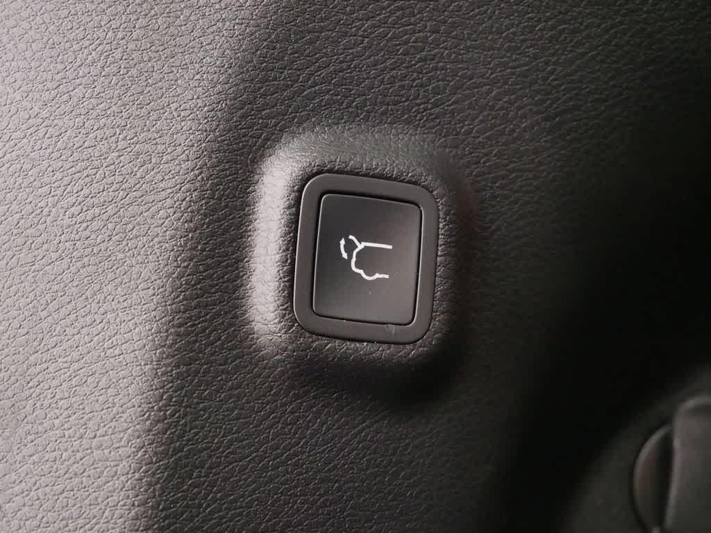 used 2022 Jeep Cherokee car, priced at $23,860