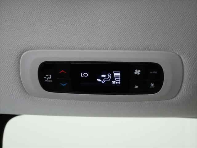 used 2024 Chrysler Pacifica Hybrid car, priced at $31,495
