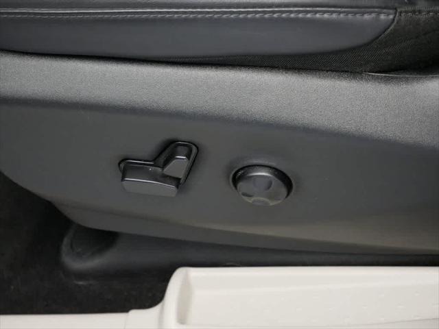 used 2024 Chrysler Pacifica Hybrid car, priced at $31,495