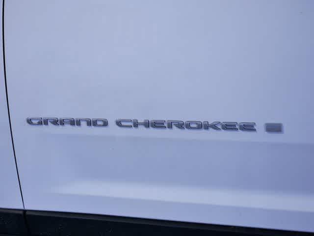 new 2025 Jeep Grand Cherokee car, priced at $44,248