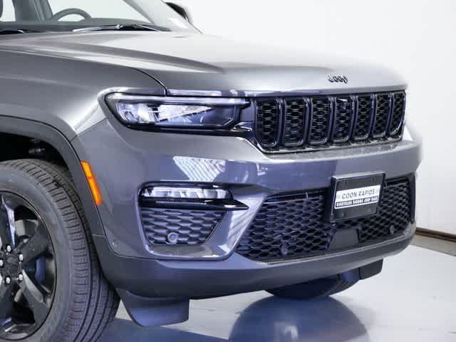 new 2025 Jeep Grand Cherokee car, priced at $52,495