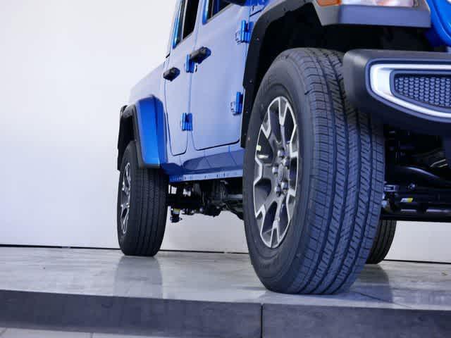 new 2024 Jeep Gladiator car, priced at $52,267